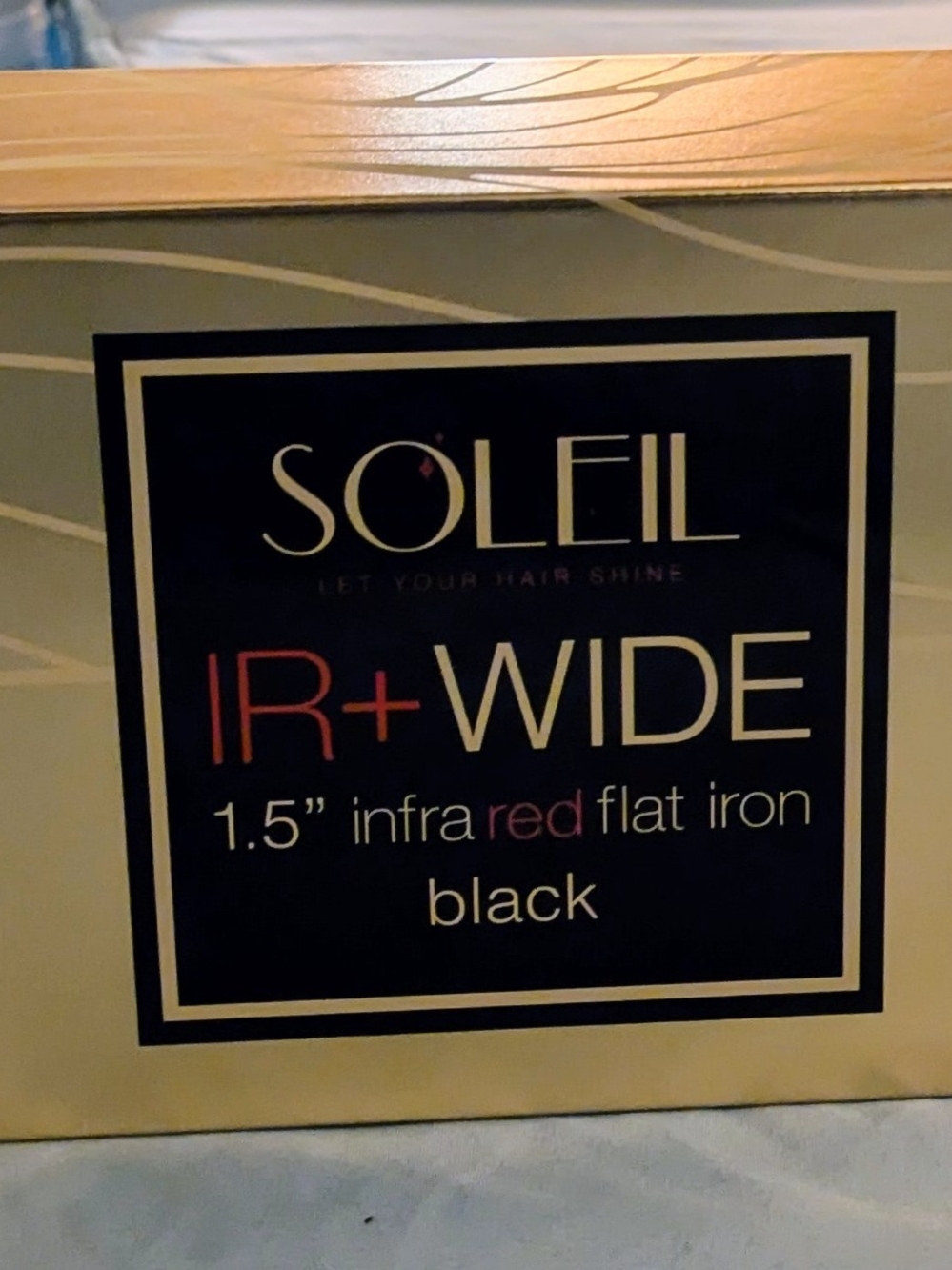 SOLEIL IR+ Wide 1.5" Infrared Flat Iron - Black